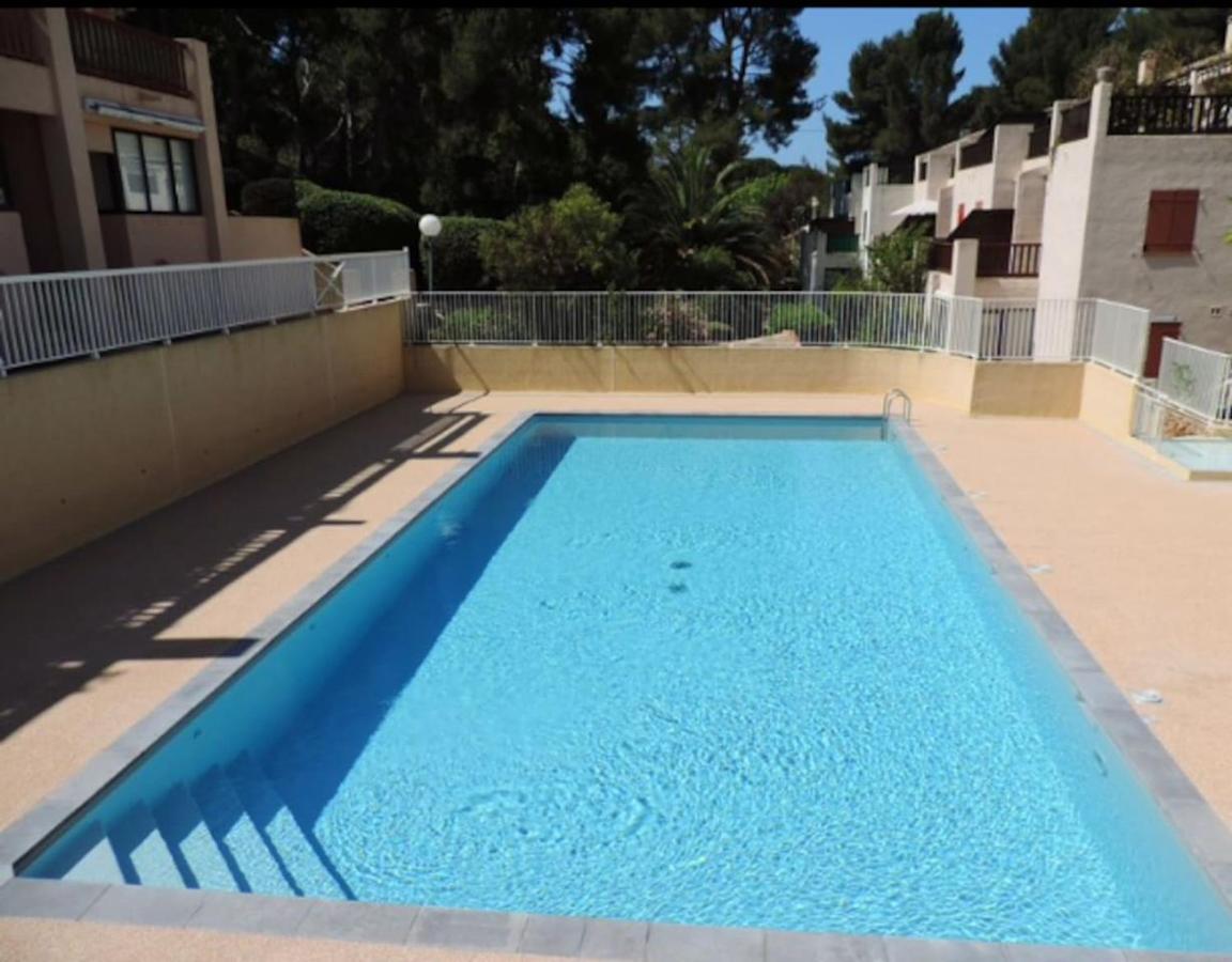Studio 110 Grande Terrasse Proche Mer Bandol Luaran gambar